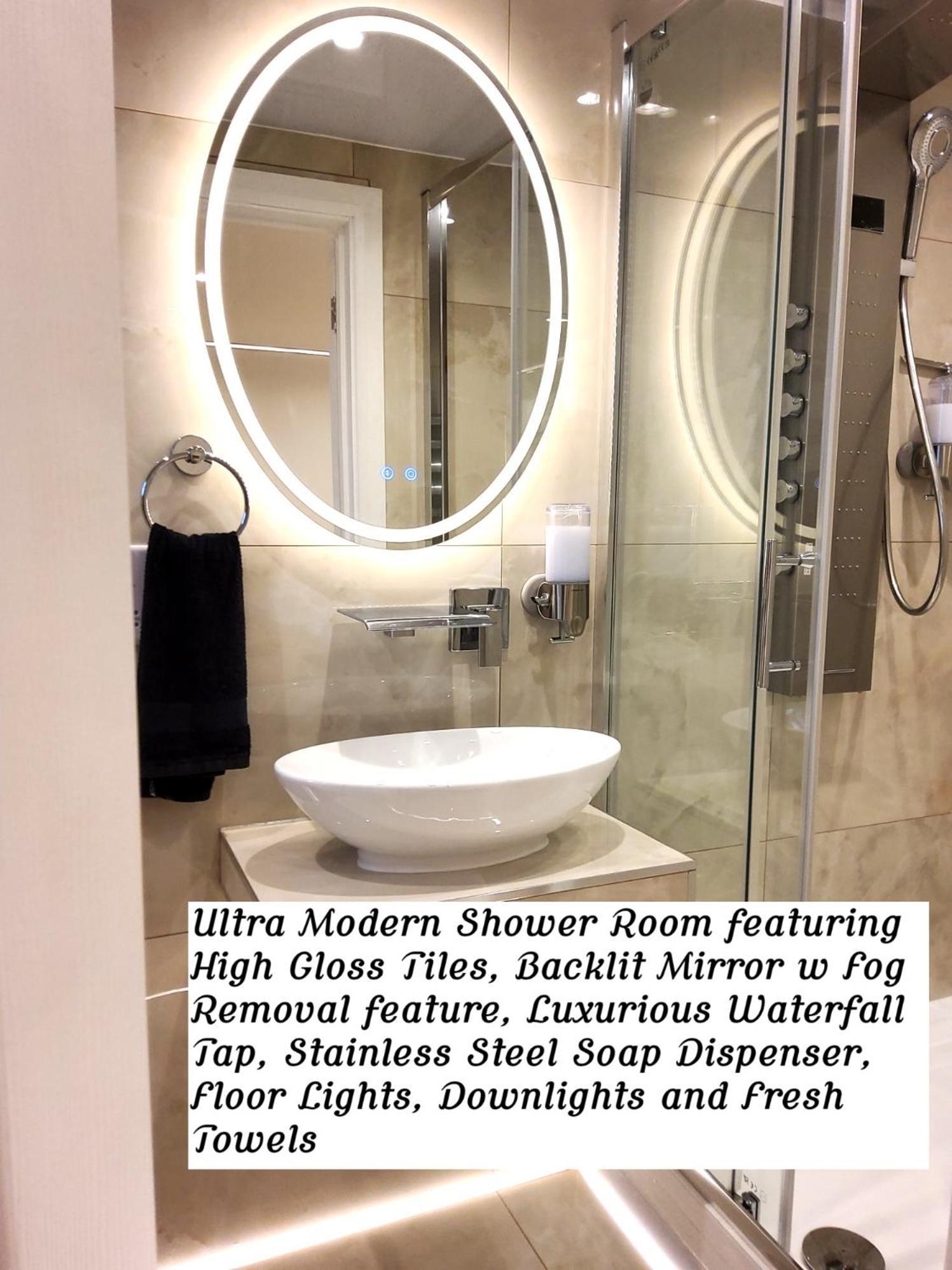 Air Conditioned Modern Double Bed Room With Private Attached Bathroom - Free Parking - Near London Heathrow Airport & Southall Broadway Eksteriør bilde
